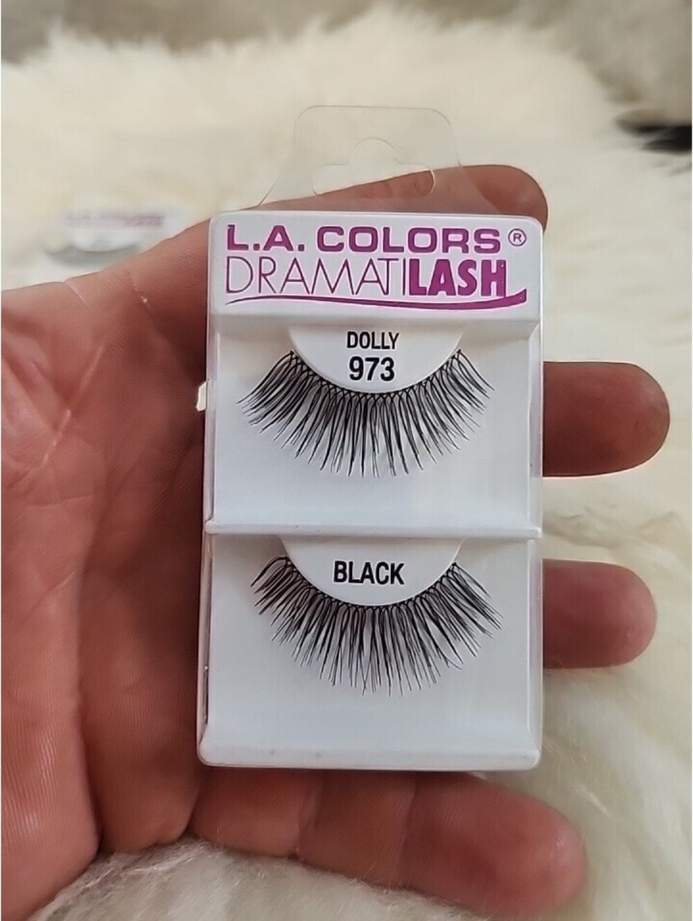 L.A. Colors Dramatilash Dreamy 973 Black (LOC TUB L-53)